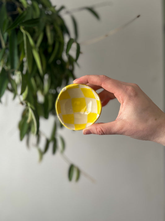 yellow checkered teensy dish