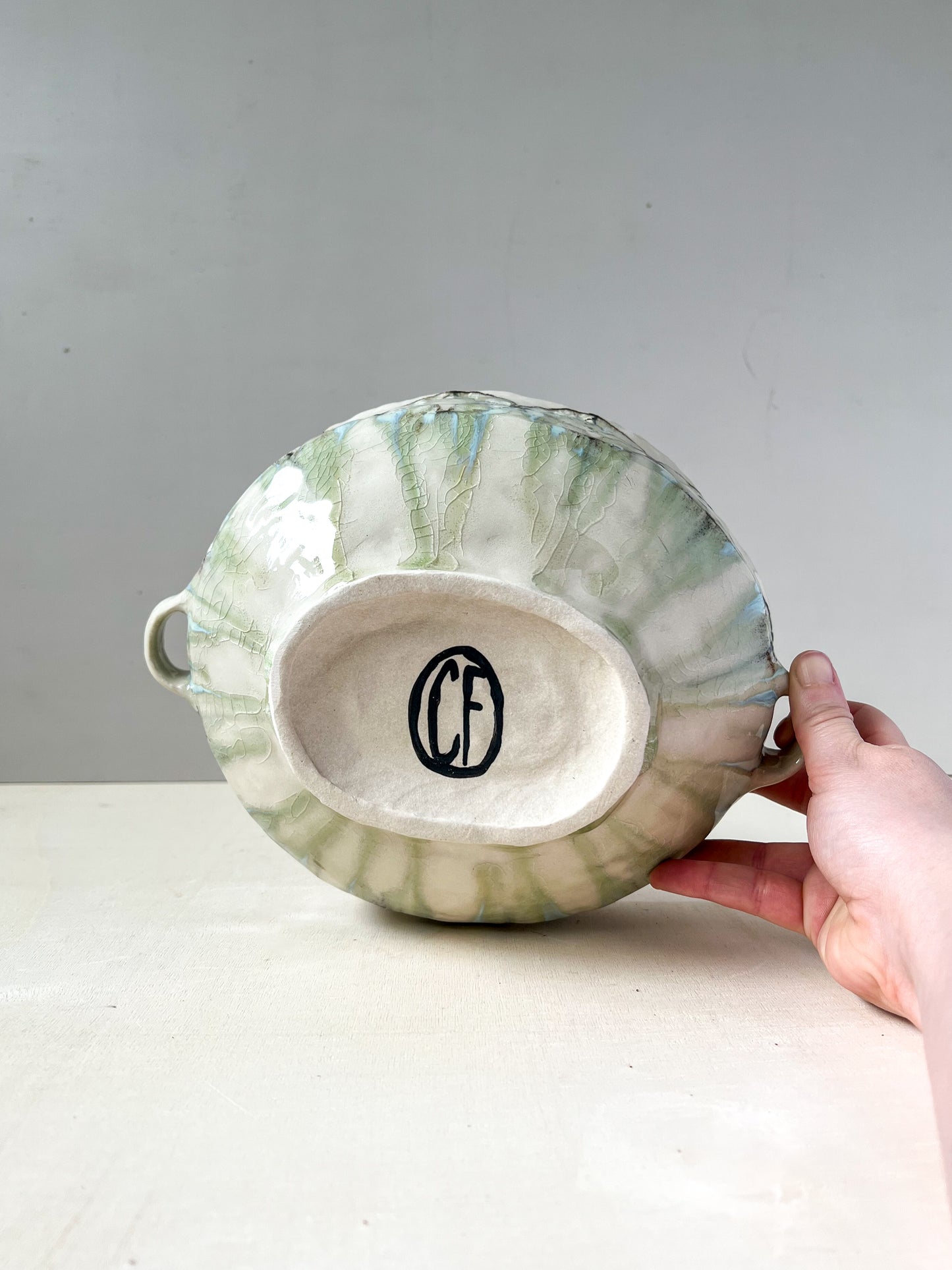 blue sketched pattern oval fruit bowl