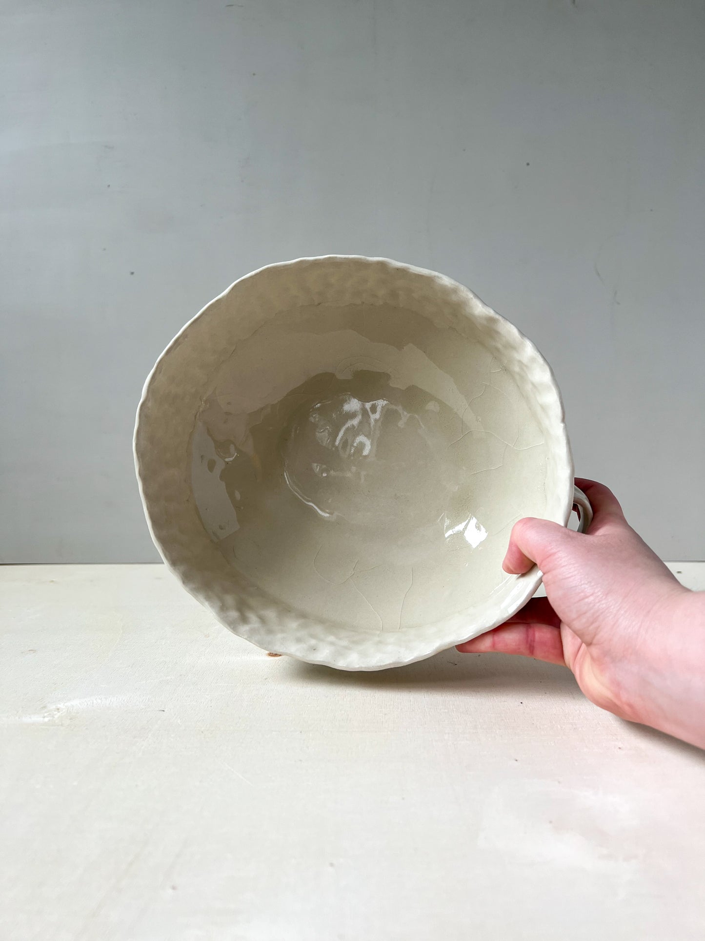 blue sketched pattern oval fruit bowl