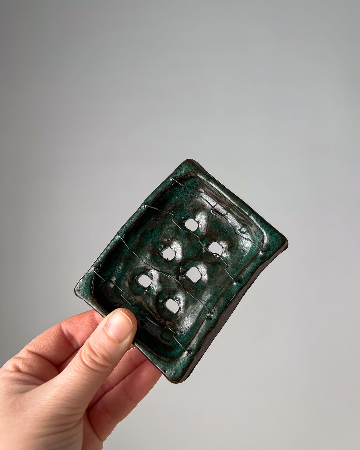 boxy wire sculpture soap dish