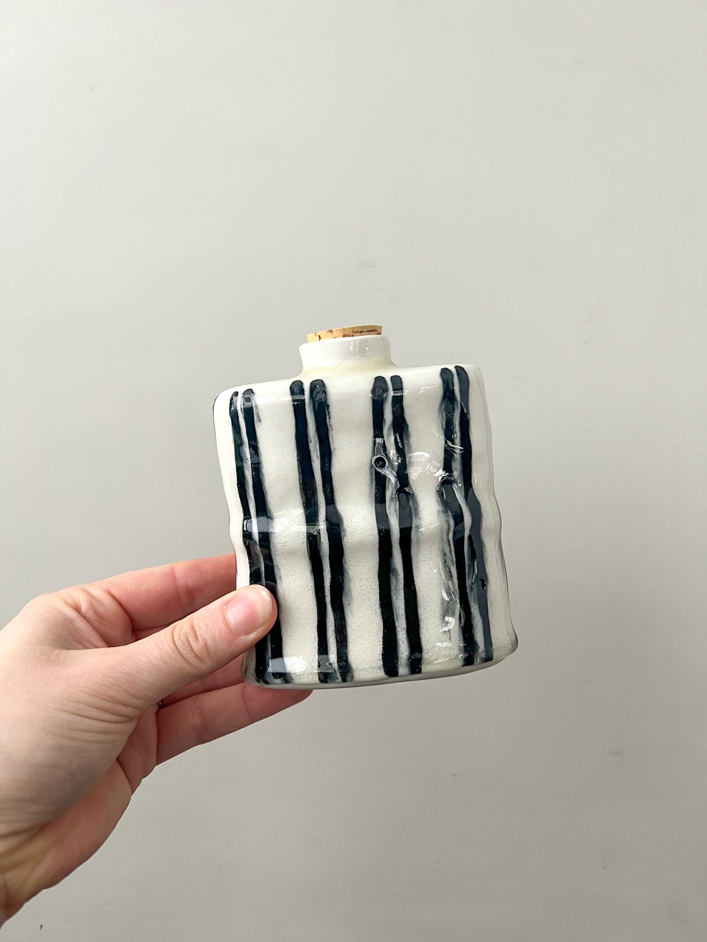 black + white twin stripes flask