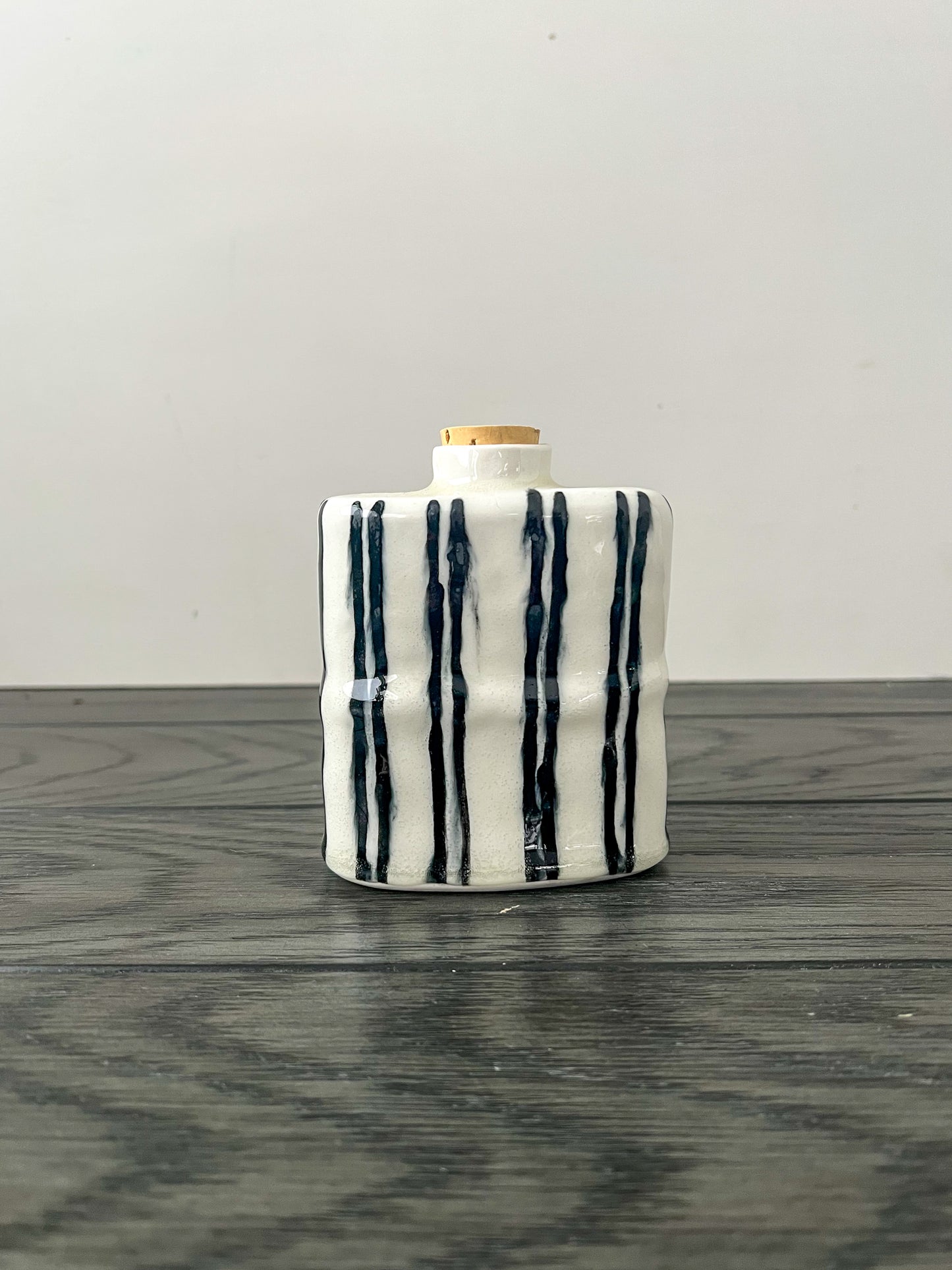 black + white twin stripes flask