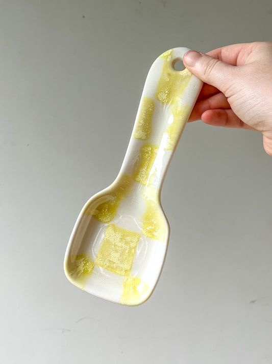 mellow yellow checkered spoon rest